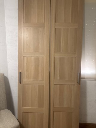 Puertas  armario con tiradores