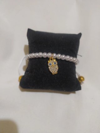 Pulsera de Perlas con Colgante de Búho