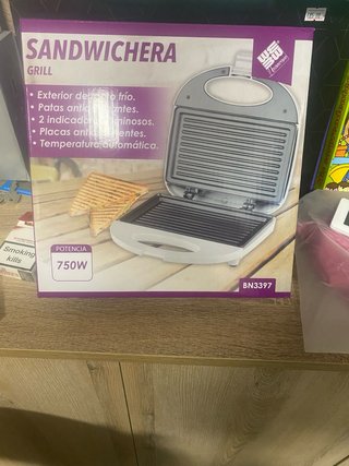Sandwichera Grill 750W