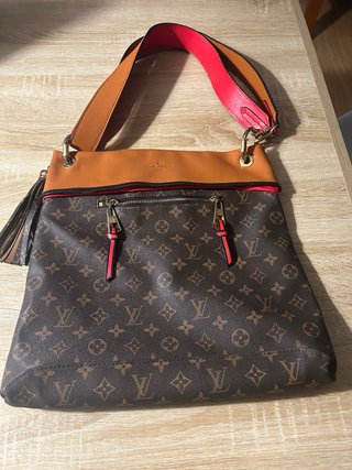 Bolso de hombro Louis Vuitton