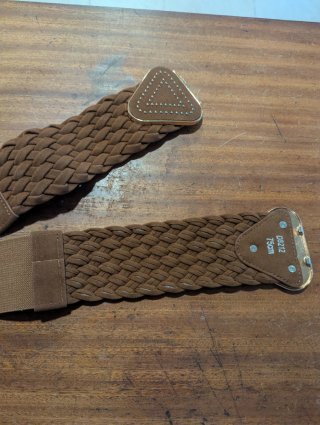 Cinturón trenzado mujer hebilla triangular