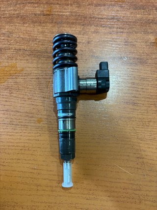 Inyector Bomba 03G130073D
