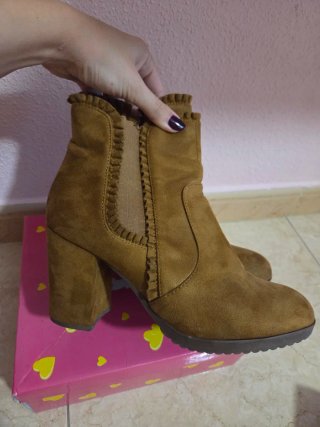 Botines de mujer color marrón