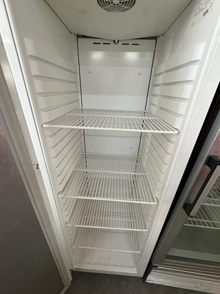 ARMARIO REFRIGERADO GRAM PUERTA CIEGA PROFESIONAL