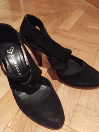 Zapatos de tacón ante negro Corazón Azul