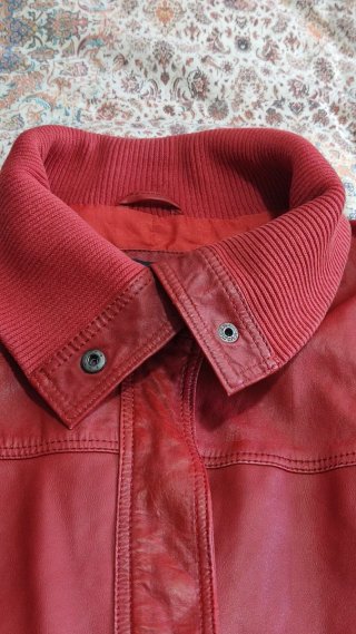 Cazadora Piel Vintage Roja Stradivarius