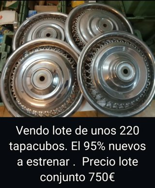 Lote 220 Tapacubos Coches Clásicos