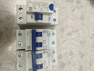 Lote  material eléctrico