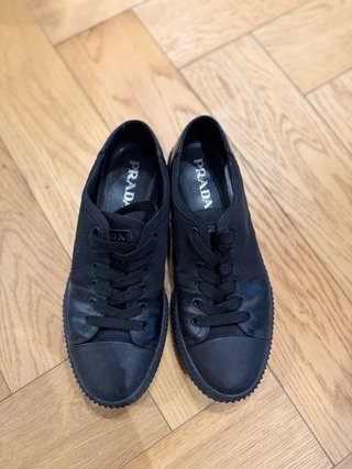 Zapatillas Prada Negras