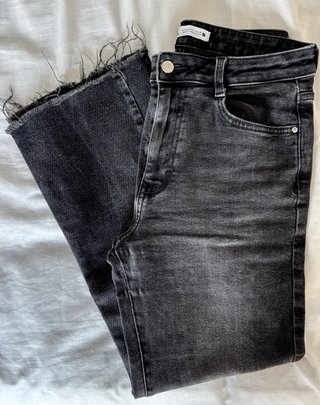 Pantalón vaquero negro