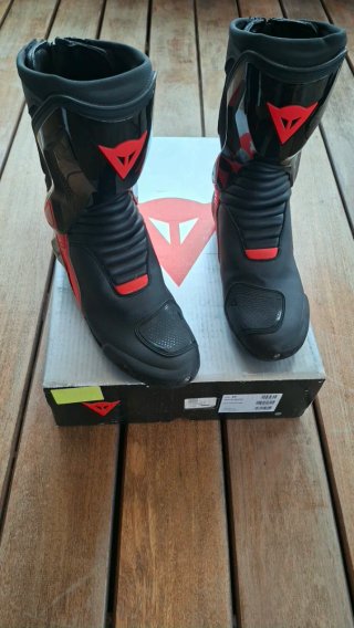 Botas Dainese Nexus Deportivas Negras Rojas