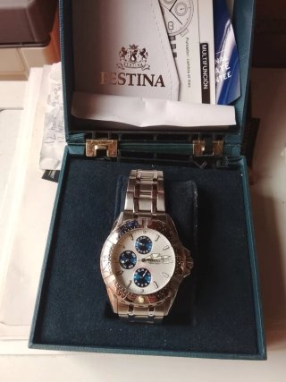 Reloj Festina Plateado
