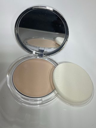 Clinique Base Maquillaje compacto  Almost N°01fair