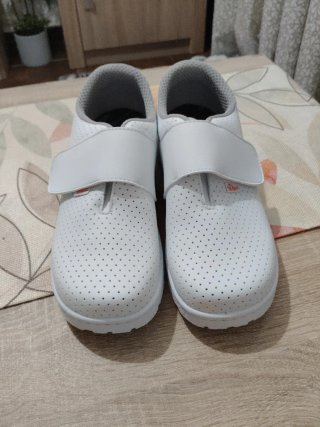 Zapatos de trabajo blancos mujer