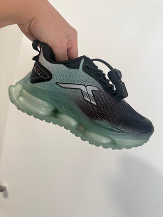 Zapatillas Sonic Vibra TENTH niño Talla 29 NUEVAS
