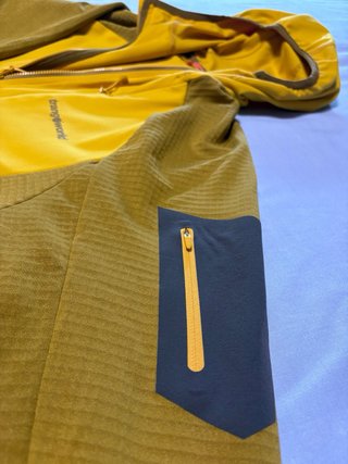 Sudadera Trangoworld Amarilla y Verde Talla L