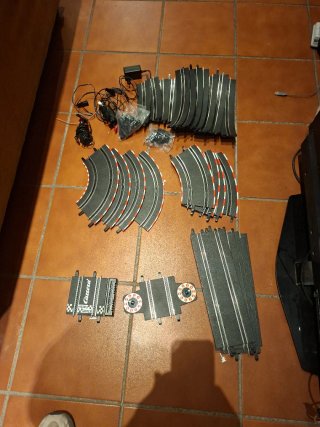 Pistas y Mandos Scalextric Carrera