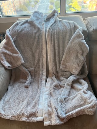 Bata Gris Talla XXL
