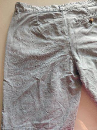Pantalón corto de lino azul