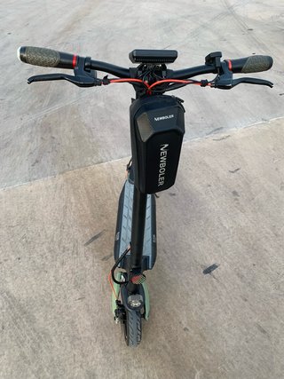 Patinete Eléctrico con Bolsa Frontal