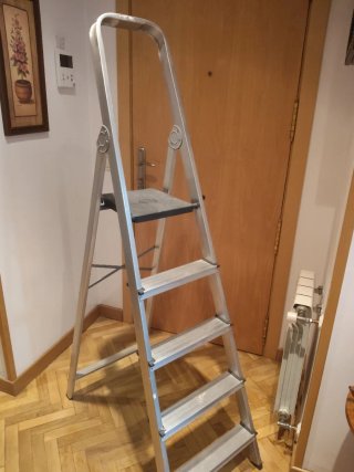 Escalera 5 peldaños aluminio
