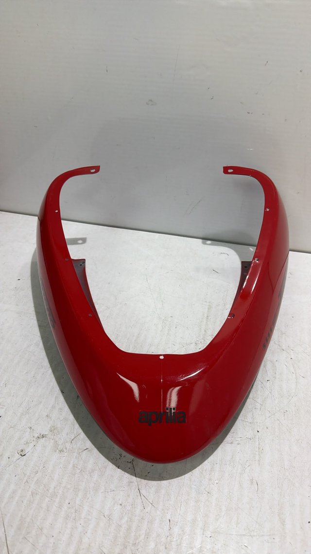 Carenado trasero rojo para Aprilia, RS 50 Tuono. Ref. AP8268001