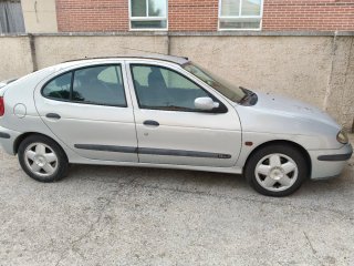 Renault Megane 1999