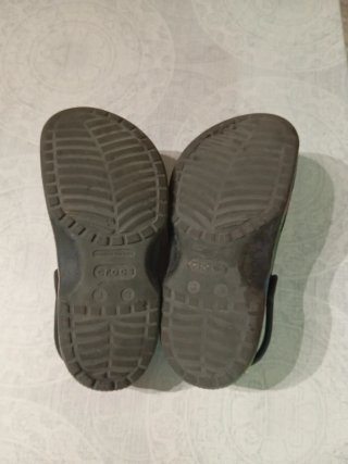 Crocs Avengers Junior 3 (Talla 34-35)