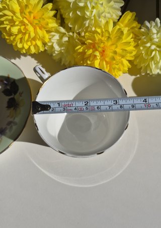 Taza y platillo porcelana inglesa floral