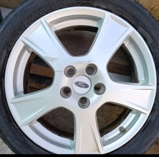 4 Llantas Ford Mondeo 17 Pulgadas con neumáticos