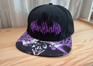 Gorra Oficial DC Comics Joker Hahaha / Batman