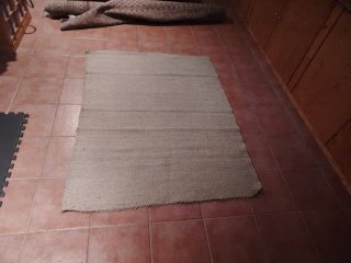 Alfombra de yute beige