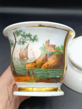 Taza grande y plato porcelana Pasajes