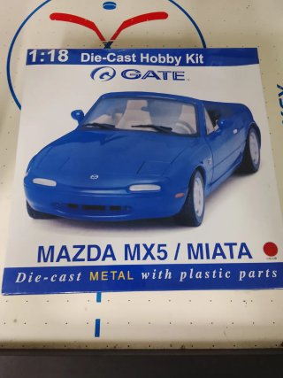 Maqueta Mazda MX5 Miata Gate 1:18