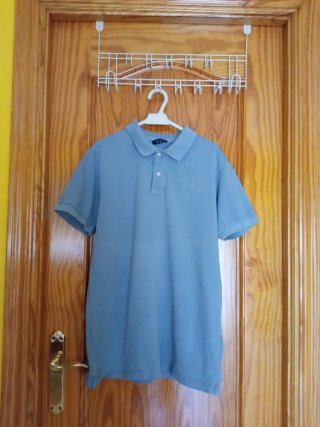 Polo azul de hombre