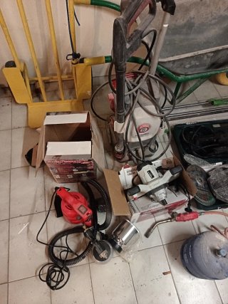 Lote de herramientas de construcción