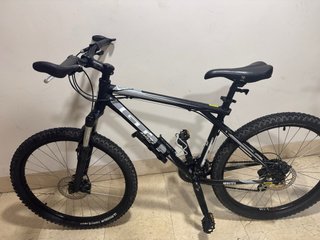 Bicicleta GT Avalanche 3.0