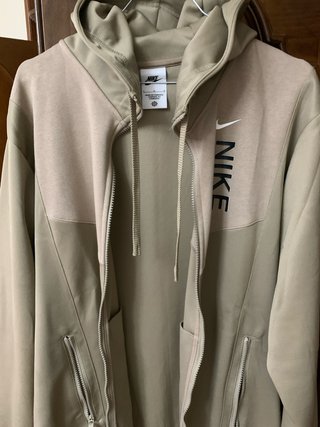 Sudadera con cremallera Nike beige