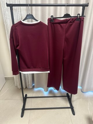 Completo donna bordeaux e bianco