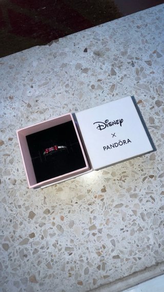 Anillo Pandora Disney Minnie Lazo Rojo Plata