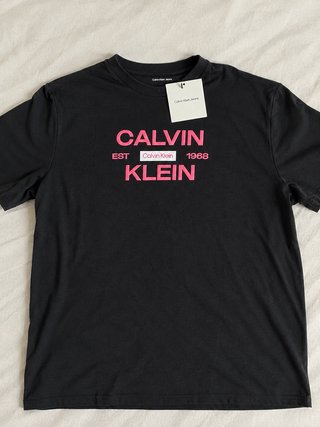 Camiseta Calvin Klein Negra Logo Estampado