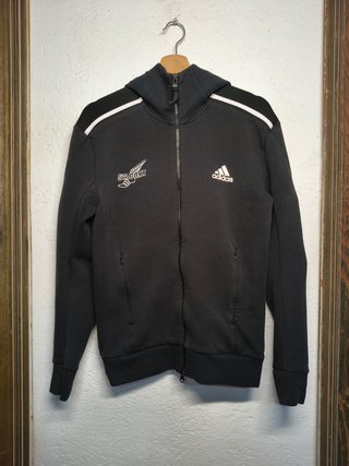 Sudadera - hoodie Adidas con capucha y cremallera.
