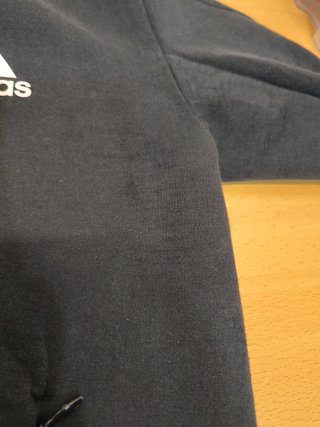 Sudadera - hoodie Adidas con capucha y cremallera.