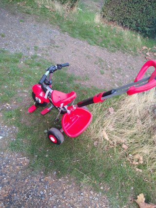 Triciclo Rojo
