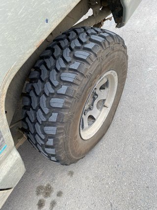 Neumáticos 31 10.5 R15