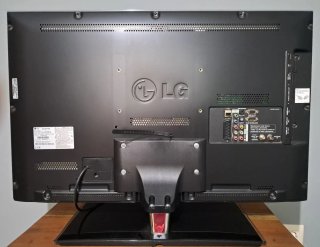 TV LG 32 + Mando + Gafas 3D + Tv box