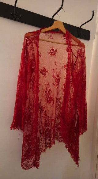 Chaqueta de encaje rojo