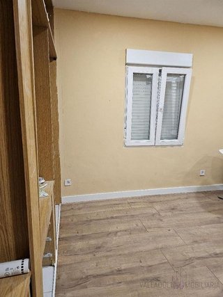 Piso en venta en Delicias en Valladolid