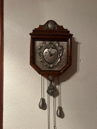 Reloj de pared antiguo madera y metal