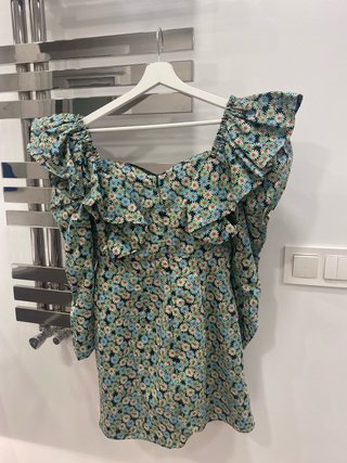 Vestido con Volantes Estampado Floral
